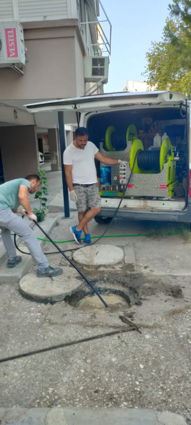 Klozet tıkanıklığı açma